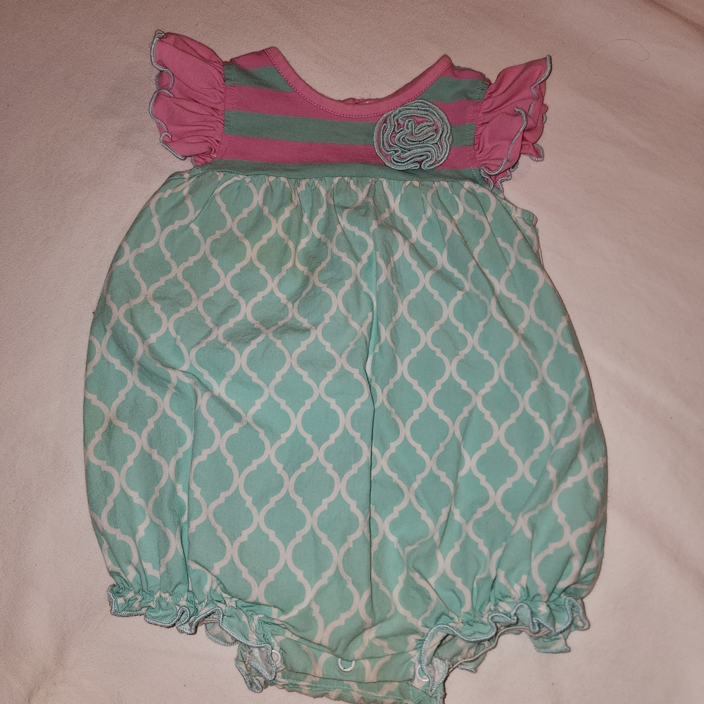Banana Split Pink and Green Bubble With Cute Details